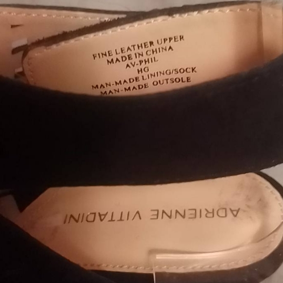 🚨B2G1 New ADRIENNE VITTADINI Black Leather Cut Out Open Toe Short Heel - Picture 7 of 8